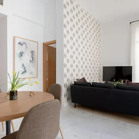 Arenal Carreteria Deluxe Suites Seville Exterior photo